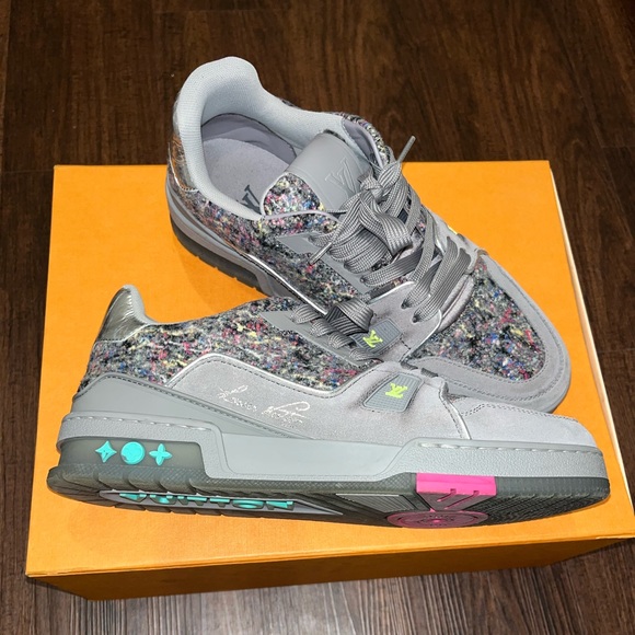 Louis Vuitton | Monogram Suede Blended Fabrics Leather Logo Sneakers - Picture 5 of 5